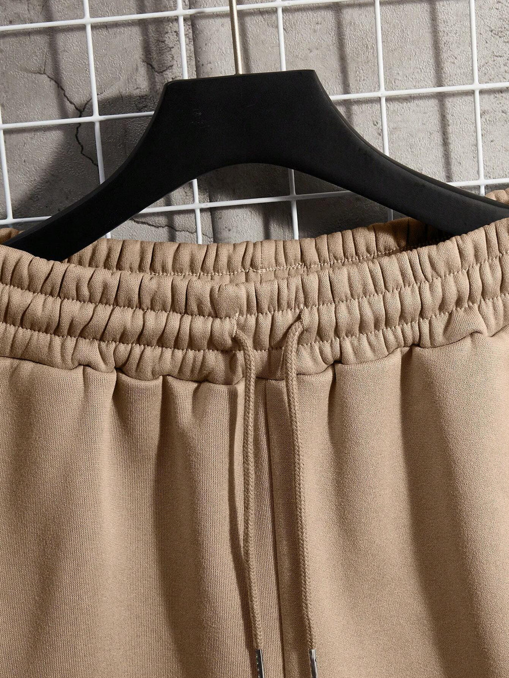 Manfinity Dauomo Men Spring/Summer Casual Solid Color Drawstring Waist Shorts