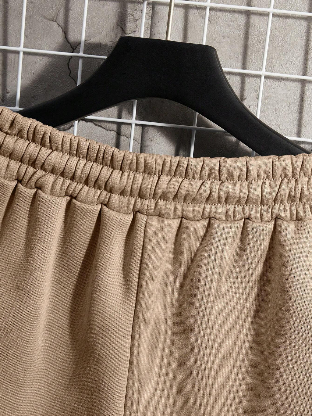 Manfinity Dauomo Men Spring/Summer Casual Solid Color Drawstring Waist Shorts